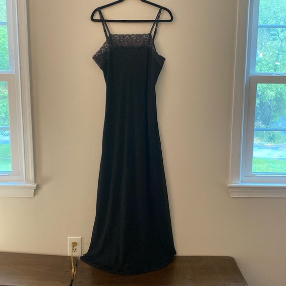 Valerie Stevens Other - Valerie Stevens Nightgown Sheer Romantic L black long Lace Trim - Read Descript